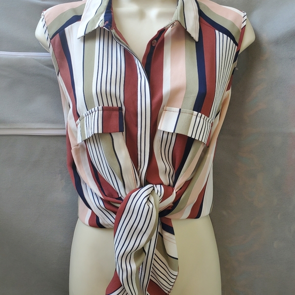 Primark Striped Sleeveless Button Down Blouse - Picture 3 of 9